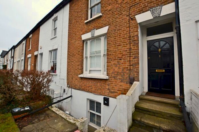 Studio To Rent In Claremont Terrace, Portsmouth Road, Thames Ditton, KT7