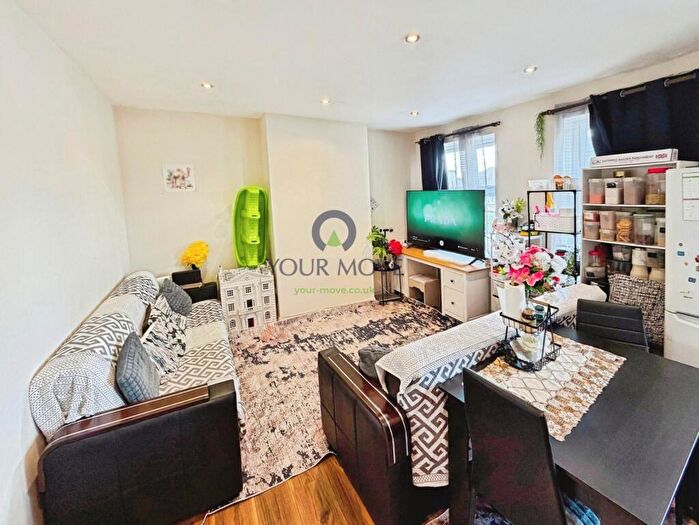 1 Bedroom Flat To Rent In Croydon Road, Wallington, Surrey, SM6