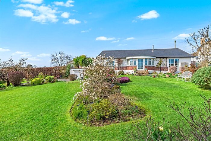 4 Bedroom Detached Bungalow For Sale In The Pines, Huby, Leeds, LS17