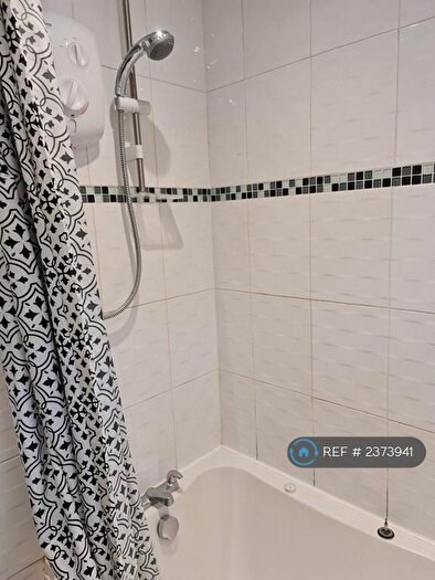 2 Bedroom Bungalow To Rent In Robert Bruce Court, Larbert, FK5