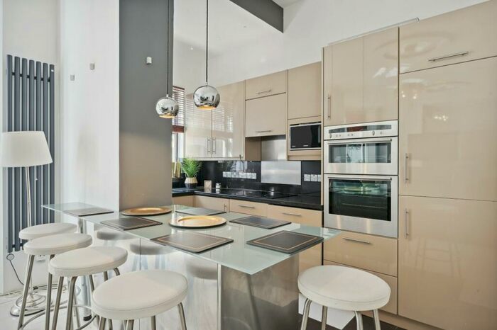 2 Bedroom Flat To Rent In Elm Park Gardens, London, SW10