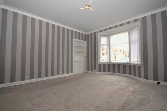 3 Bedroom Semi-Detached House For Sale In York Drive, Burnside, Glasgow, G73