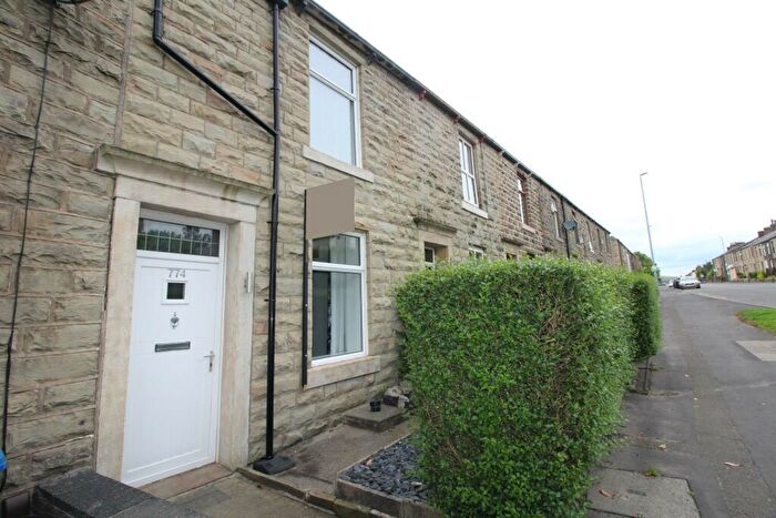 2 Bedroom Terraced House To Rent In Burnley Road, Rawtenstall, BB4