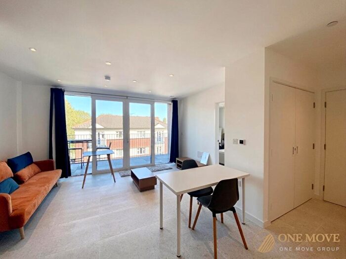 1 Bedroom Apartment To Rent In Georgette Apartments, The Silk District, London, E1