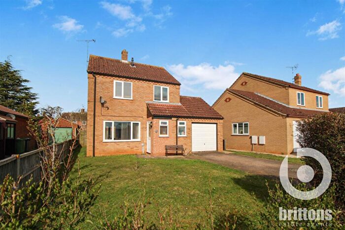 3 Bedroom Detached House For Sale In Mountbatten Road, Dersingham, King's Lynn, PE31