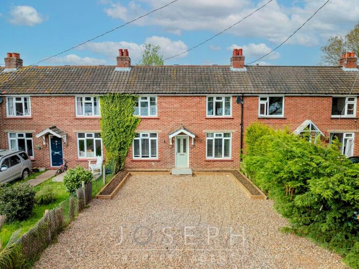 3 Bedroom Terraced House For Sale In Felixstowe Road, Martlesham, IP12