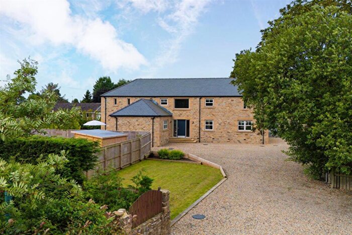 5 Bedroom Detached House For Sale In Great North Road, Clifton, NE61