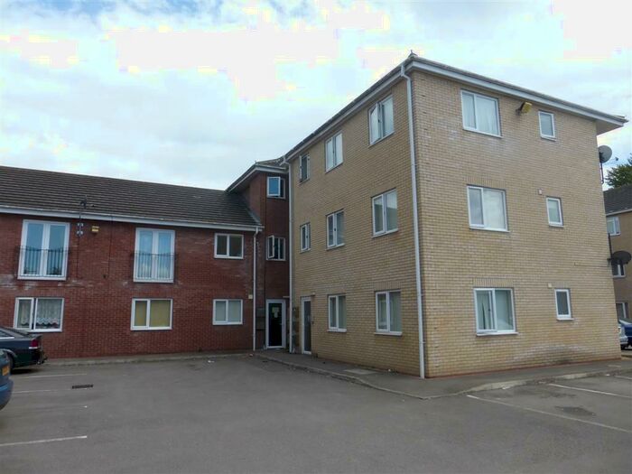 2 Bedroom Apartment To Rent In Langdale Grove, Corby, NN17