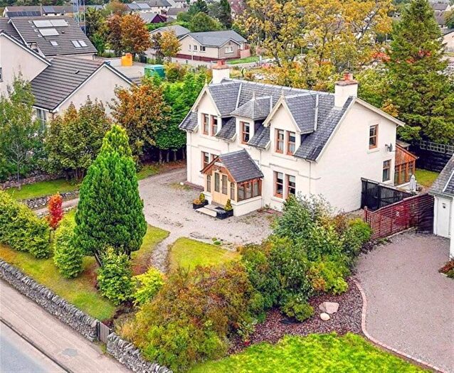 4 Bedroom Detached House For Sale In Glencanisp, Aviemore, PH22