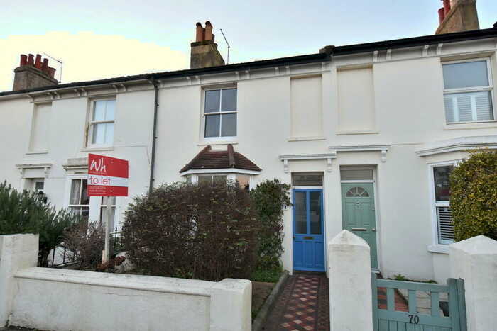 2 Bedroom Terraced House To Rent In Station Road, Portslade, BN41