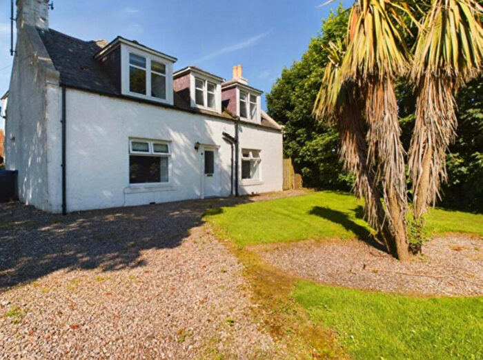 4 Bedroom Detached House For Sale In Stoneybank Terrace, Aberdeenshire, AB53