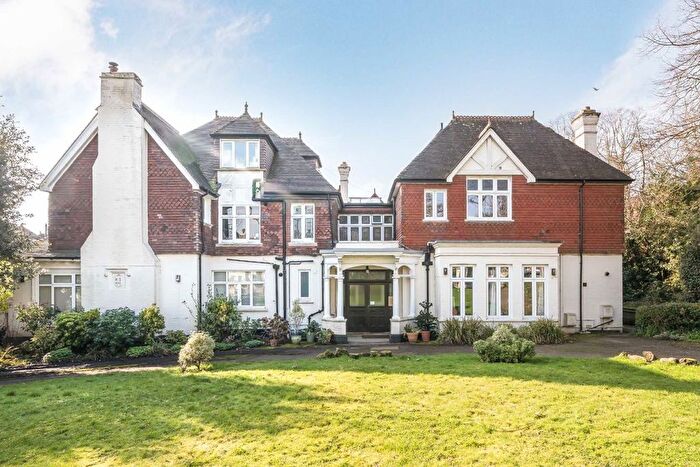 Studio To Rent In Palace Road, Brixton, SW2