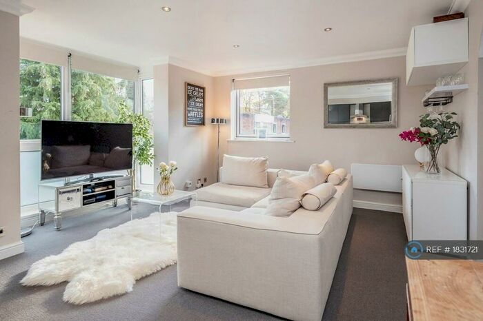 2 Bedroom Penthouse To Rent In Cardwell Crescent, Ascot, SL5