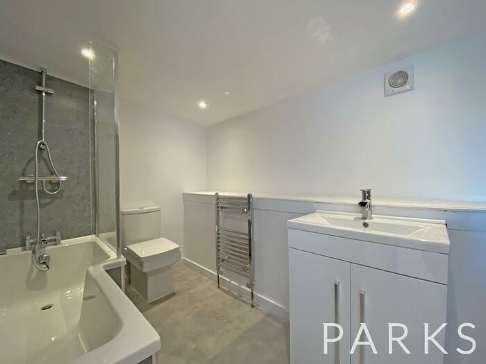 3 Bedroom Semi-Detached House To Rent In Ditchling Road, Brighton, BN1