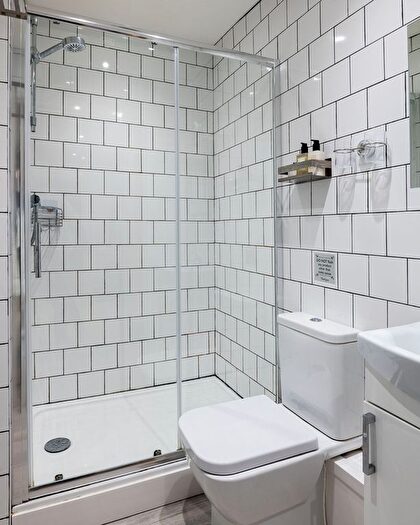 2 Bedroom Flat For Sale In Dart Retreat, Victoria Road, Dartmouth, Devon, TQ6