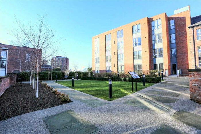 3 Bedroom Apartment For Sale In Wellington Street, Stockport, SK1