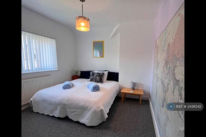 3 Bedroom Semi-Detached House To Rent In Lydney Road, Southmead, Bristol, BS10