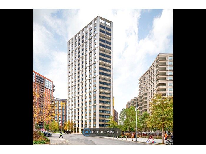 3 Bedroom Flat To Rent In Ponton Road, London, SW11