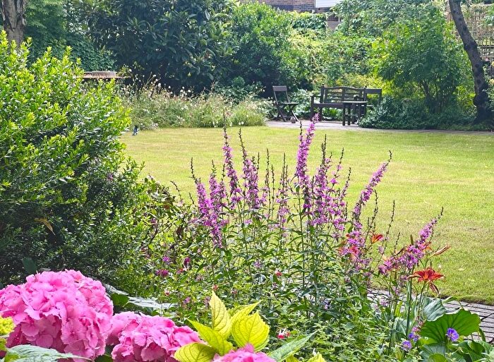 1 Bedroom Flat To Rent In Southwick Street, London, W2