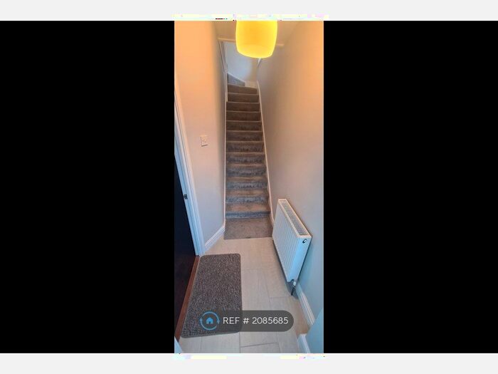 3 Bedroom Semi-Detached House To Rent In Misbourne Road, Uxbridge, UB10