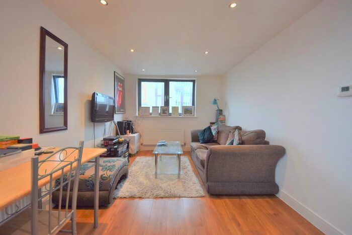 1 Bedroom Flat To Rent In Invito House, Gants Hill, IG2