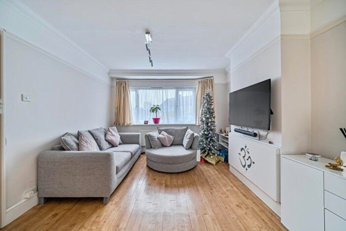 3 Bedroom Terraced House To Rent In Stox Mead, Harrow Weald, HA3