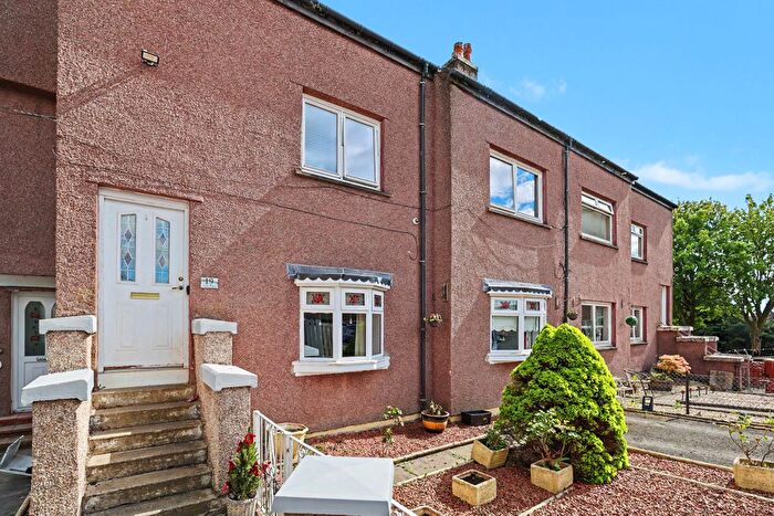 3 Bedroom Flat For Sale In Avon Place, Coatbridge, ML5
