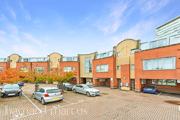 1 Bedroom Apartment To Rent In Barnsbury Lane, Surbiton, KT5