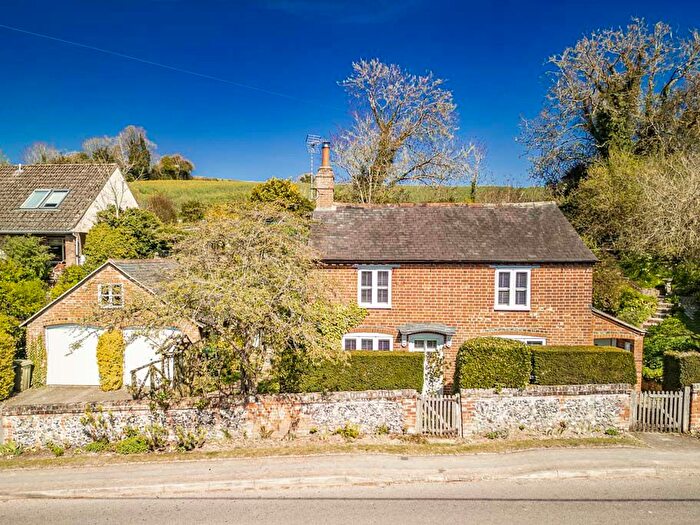 4 Bedroom Detached House For Sale In Gate Cottage, Hampstead Norreys, RG18