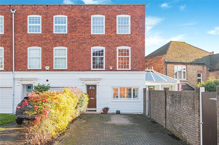 4 Bedroom End Terrace House For Sale In Regal Close, London, W5