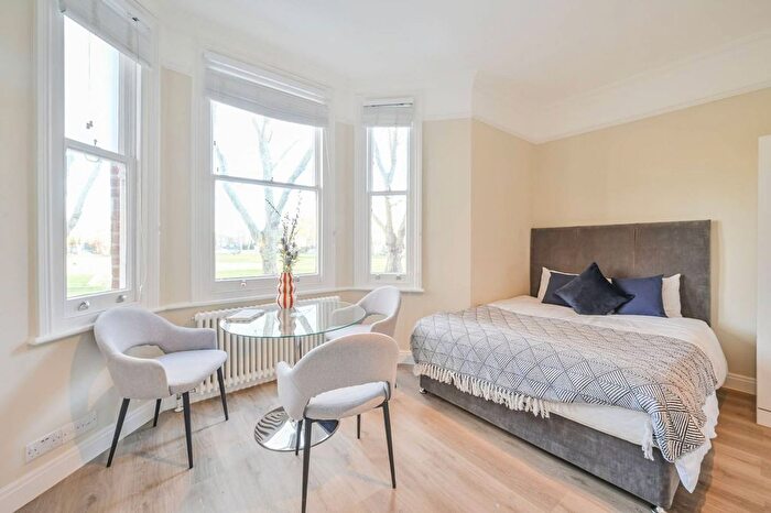 Studio To Rent In Vincent Square, Westminster, London, SW1P