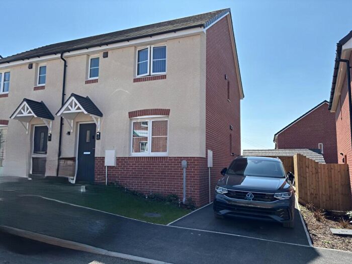 2 Bedroom Semi-Detached House For Sale In Maes Frondeg, Carmarthen, SA31