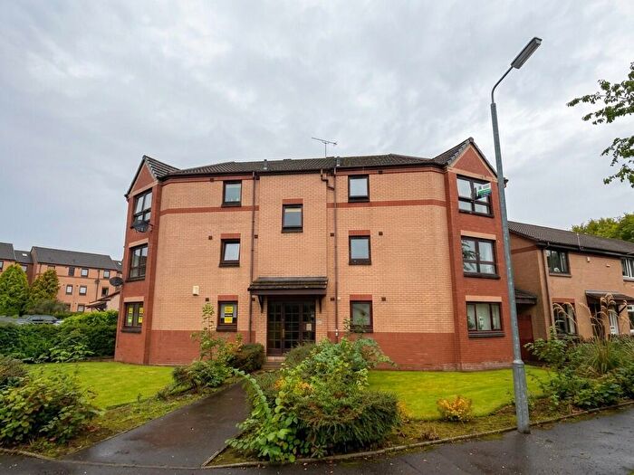 2 Bedroom Flat For Sale In Anson Street, Bridgton, G40