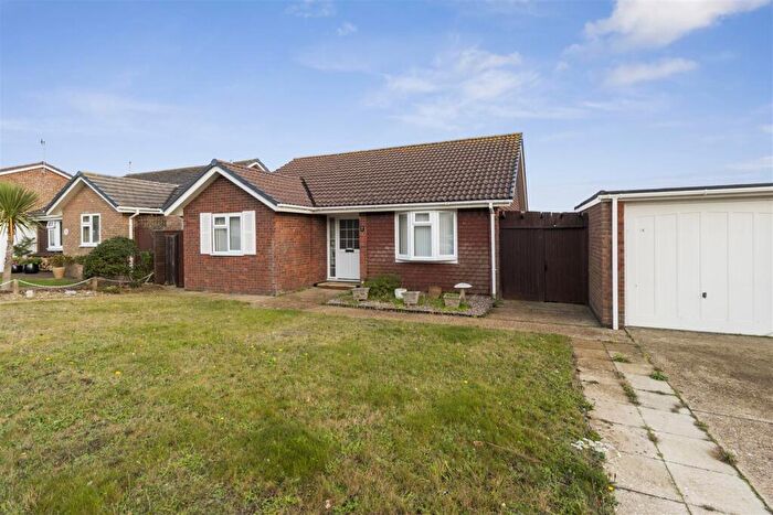 2 Bedroom Detached Bungalow For Sale In Clementine Avenue, Seaford, BN25