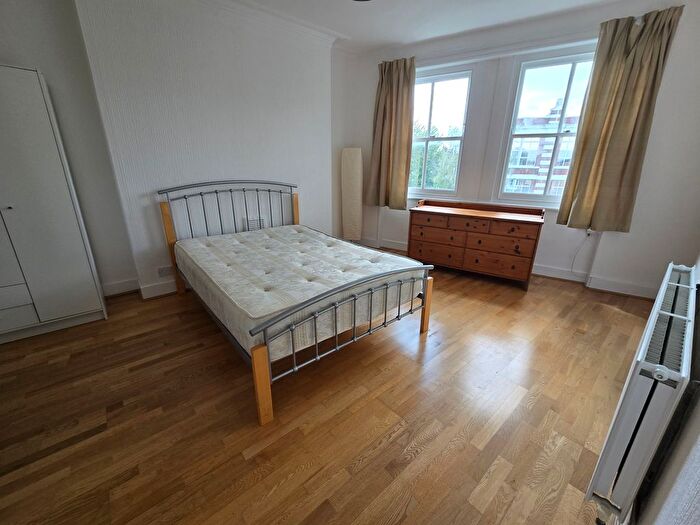 1 Bedroom Flat To Rent In Lincoln House Asteys Row, Islington, N1