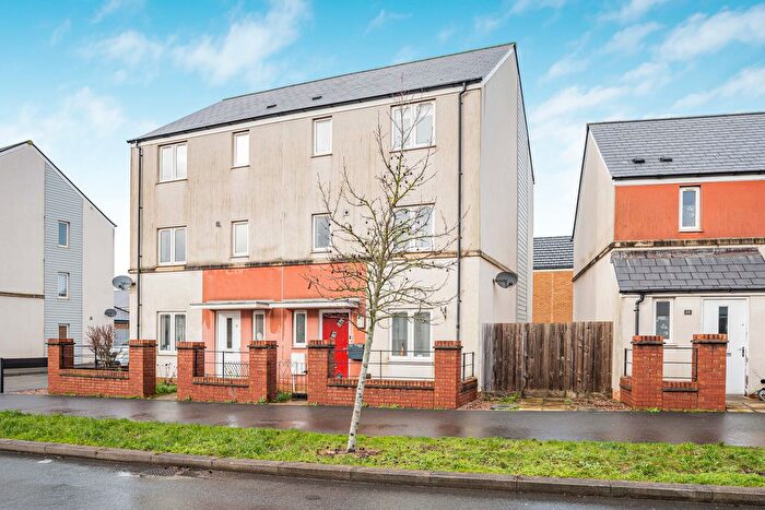 4 Bedroom Semi-Detached House For Sale In Tillhouse Road, Cranbrook, EX5