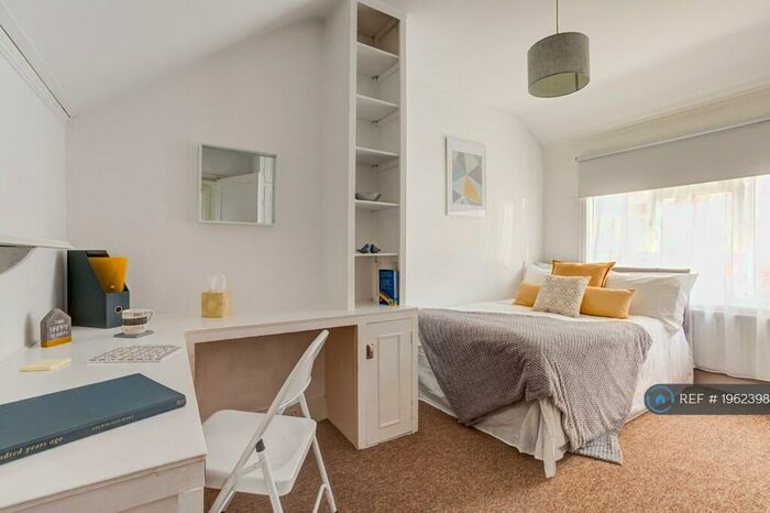 5 Bedroom Terraced House To Rent In Mafeking Road, Brighton, BN2