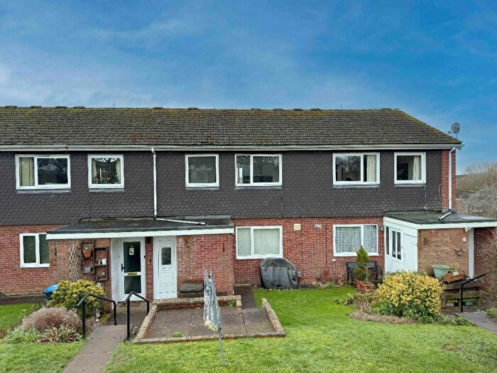 1 Bedroom Apartment For Sale In Crane Close, Woodloes Park, Warwick, CV34