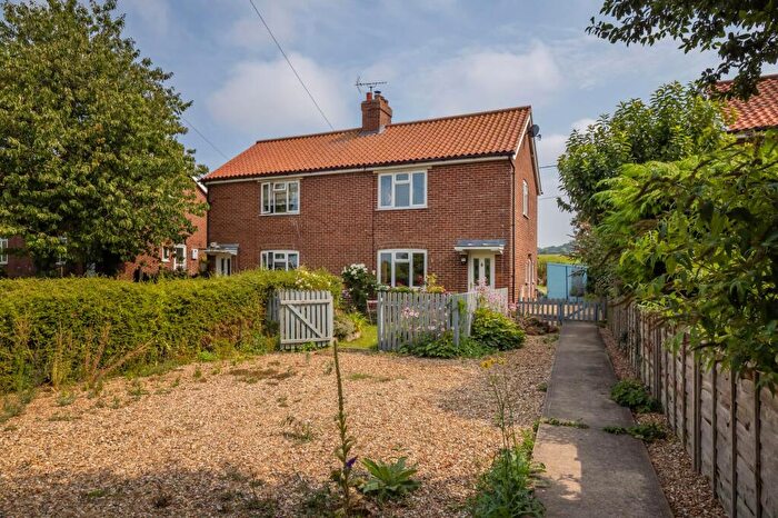 3 Bedroom Semi-Detached House To Rent In Cley, NR25