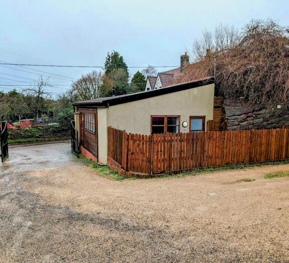 1 Bedroom House For Sale In Nibley Lane, Yate, Bristol, BS37