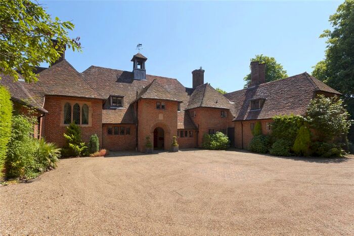 6 Bedroom Detached House To Rent In Ballards Lane, Oxted, Surrey, RH8
