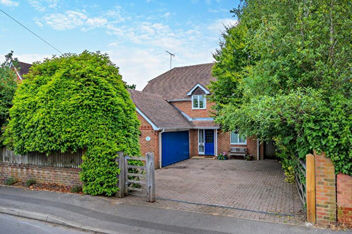 4 Bedroom Detached House For Sale In Cock Lane, Bradfield Southend, Berkshire, RG7