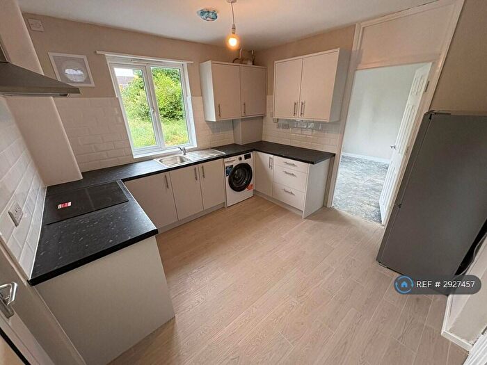3 Bedroom Semi-Detached House To Rent In Green Lane, St. Albans, AL3