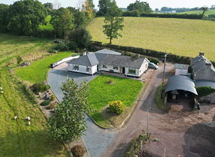 5 Bedroom Detached Bungalow FarmHouse For Sale In Cookstown Road, Dungannon, BT71
