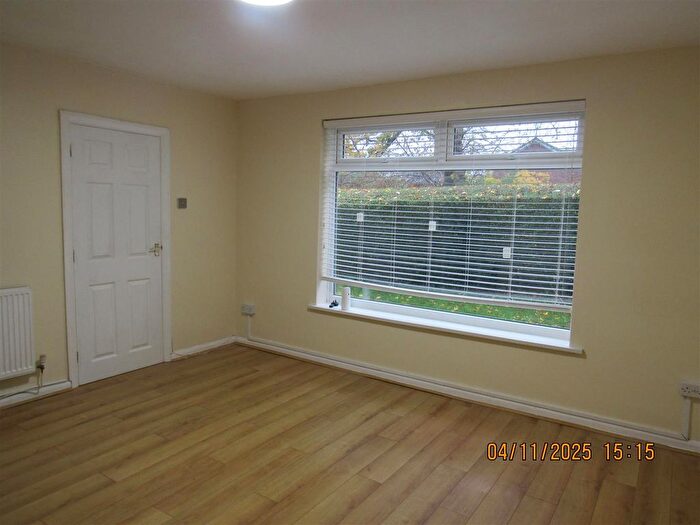 3 Bedroom Semi Detached House To Rent In Laburnum Drive, Oswestry, SY11