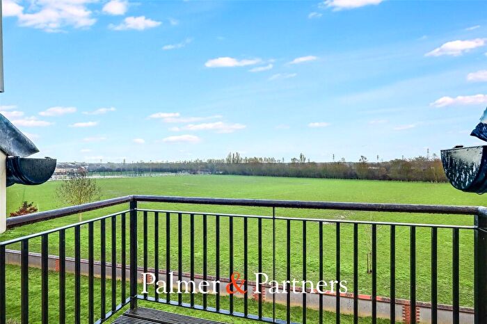 2 Bedroom Apartment For Sale In Eglinton Drive, Chelmer Village, Chelmsford, Essex, CM2