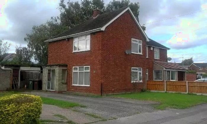 3 Bedroom Semi-Detached House To Rent In Shireview Road, Pelsall, Walsall, WS3