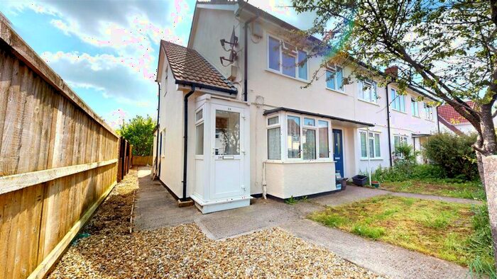 2 Bedroom Flat For Sale In Dalleston, Binegar, Somerset, BA3