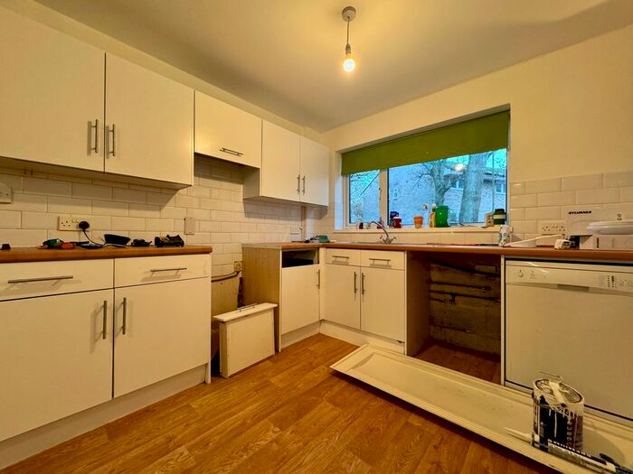 3 Bedroom Property To Rent In Tickleford Drive, Southampton, SO19