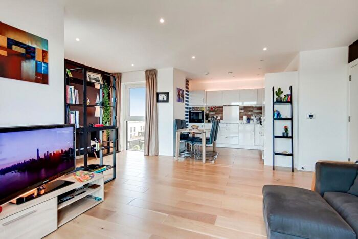 1 Bedroom Apartment To Rent In Prospect Row Stratford, E15